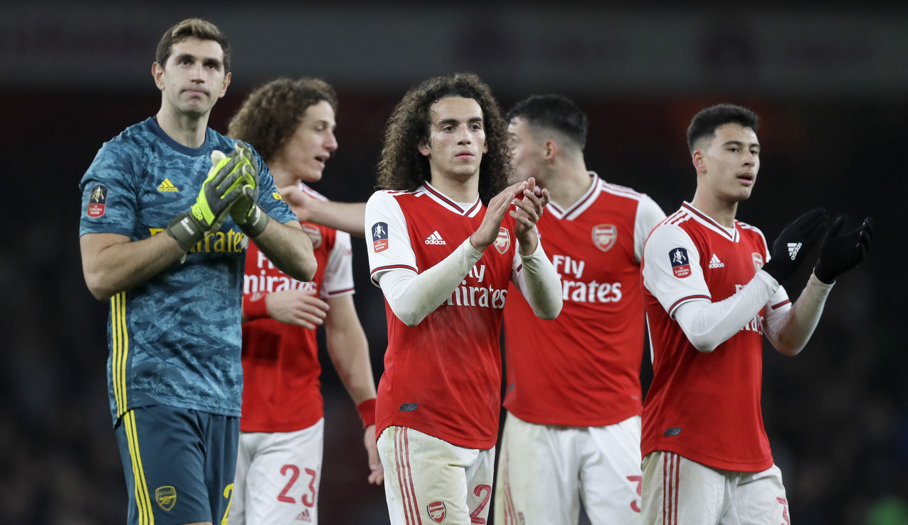 另类追星！美女主持张纯烨与偶像张稀哲一起合拍舞蹈视频