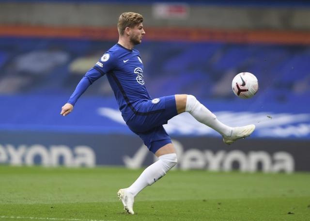 时隔27年重返世界杯正赛，苏格兰多地机场打出广告牌标语庆祝