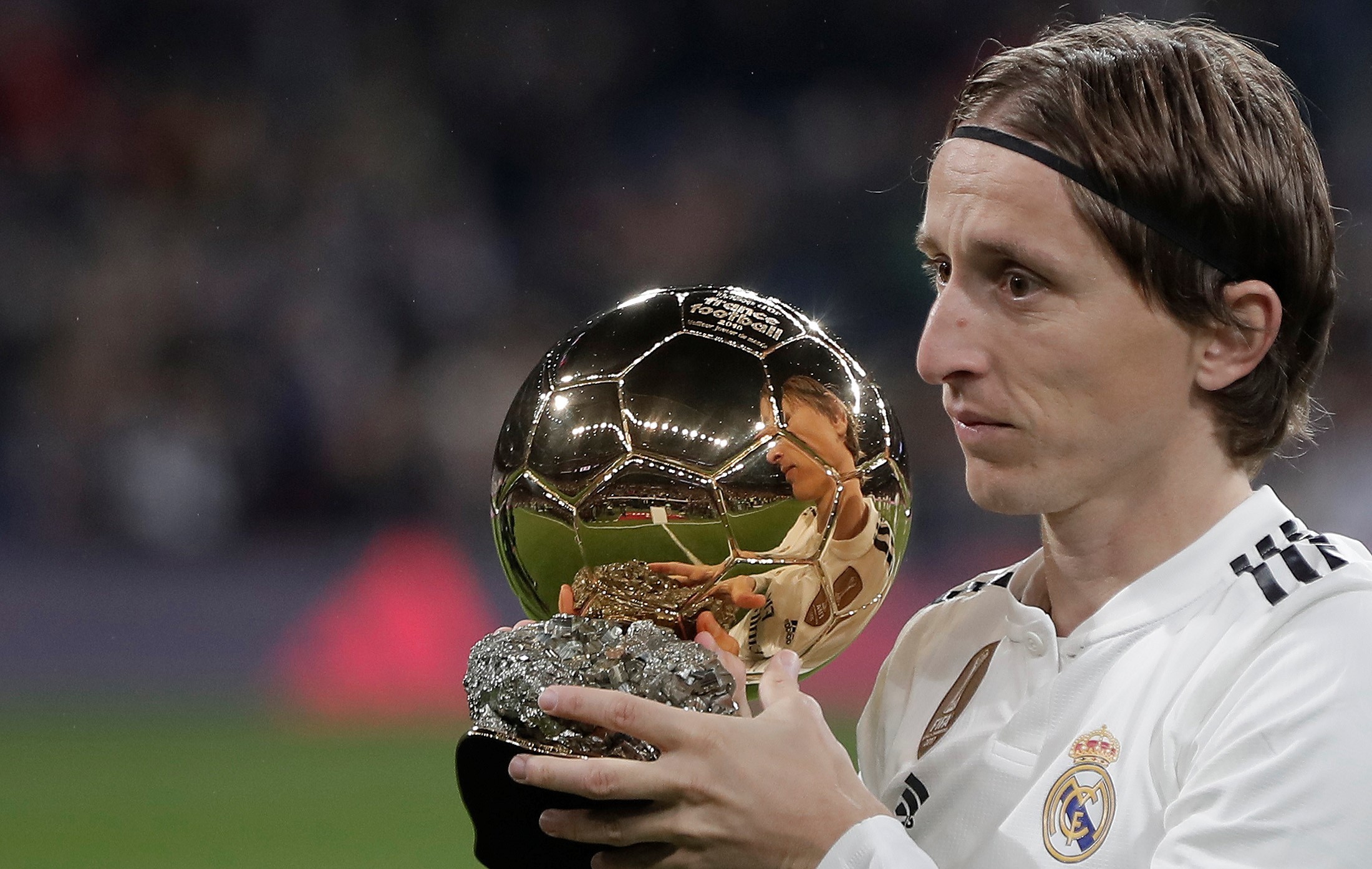 巴萨vs贝蒂斯首发：安东尼PK亚马尔，拉师傅、佩德里先发