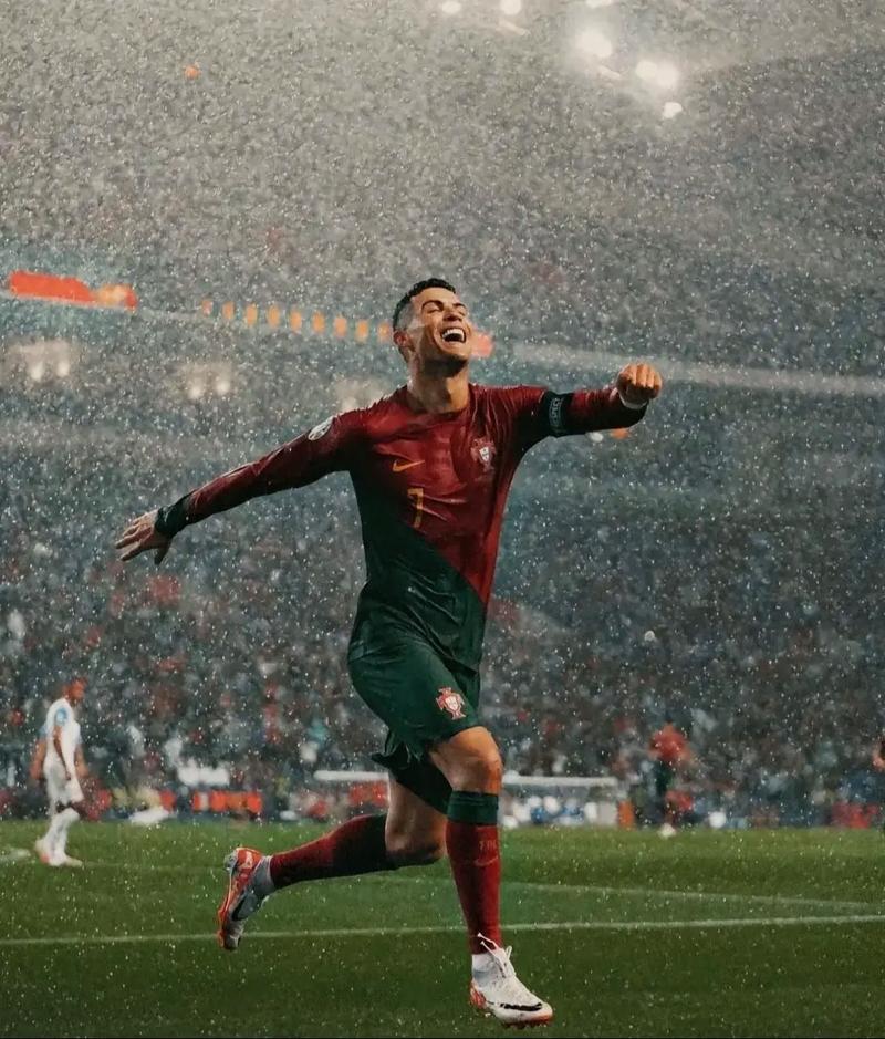 比安奇：难以理解孔蒂如此抱怨，球队的替补席存在问题