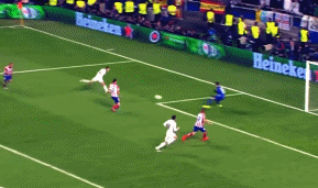 1-2！阿森纳遭读秒绝杀！曼城3-0大胜差2分，日本中场绝平利物浦